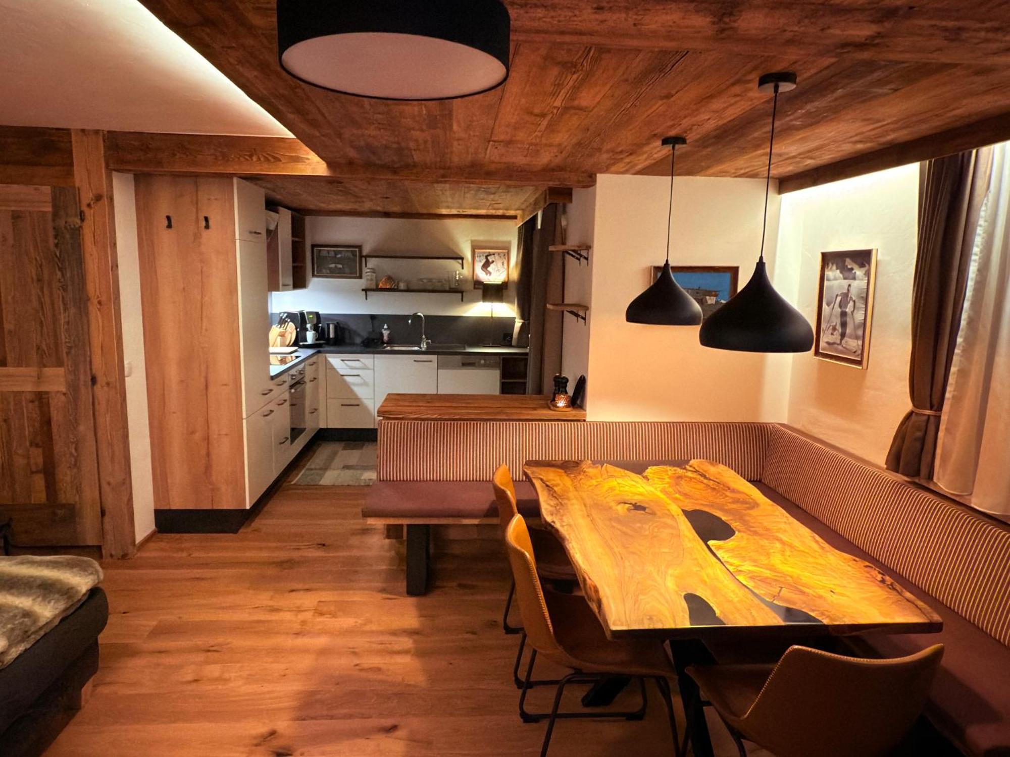Doff-Sotta Appartements Sankt Anton am Arlberg Esterno foto