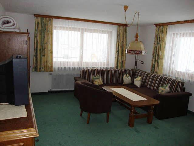 Doff-Sotta Appartements Sankt Anton am Arlberg Esterno foto